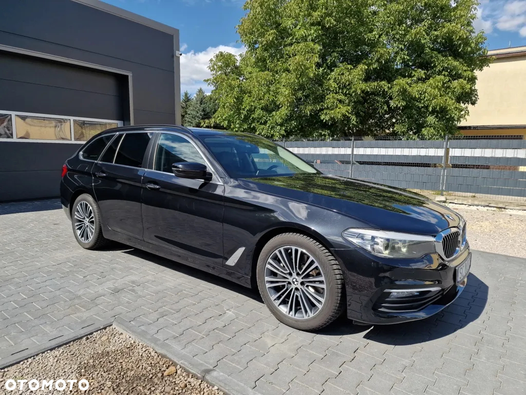BMW Seria 5 530d Touring Sport Line - 7