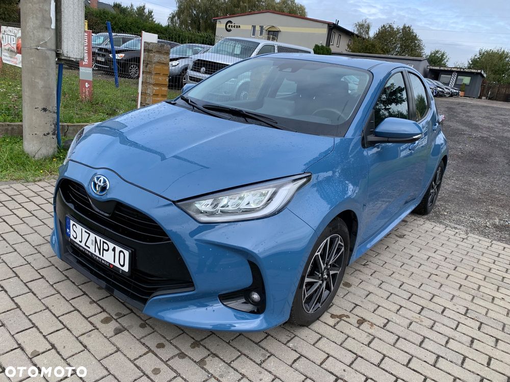 Toyota Yaris Hybrid 1.5 VVT-i Team Deutschland - 2