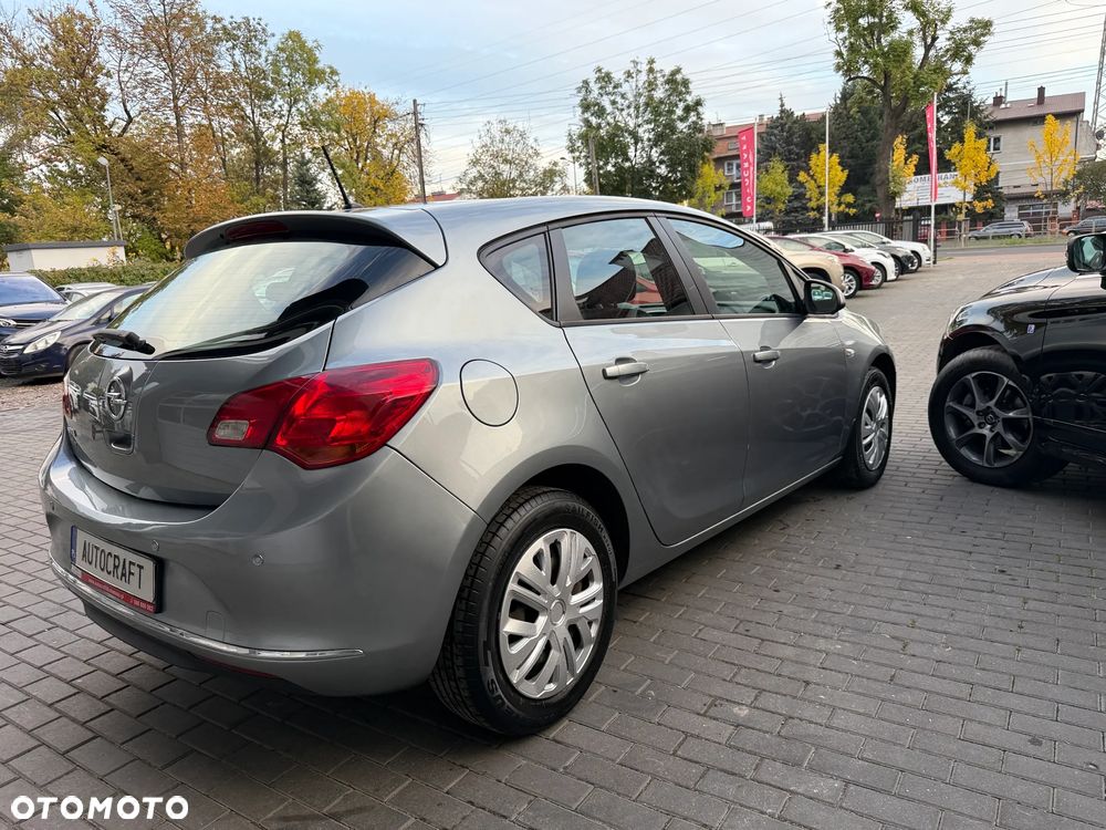 Opel Astra - 24