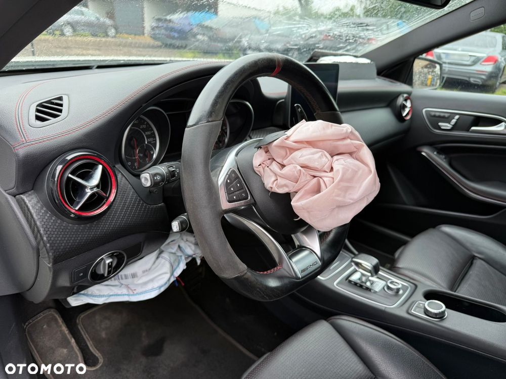 Mercedes-Benz Klasa A AMG 45 4Matic AMG Speedshift 7G-DCT - 11