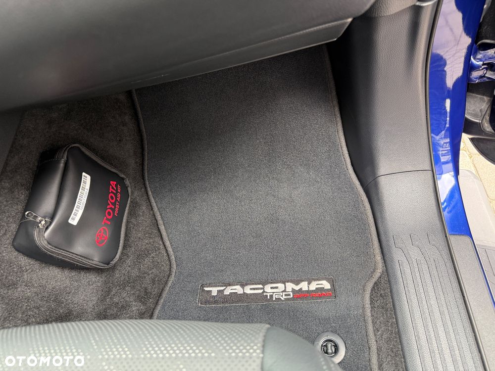 Toyota Tacoma - 26