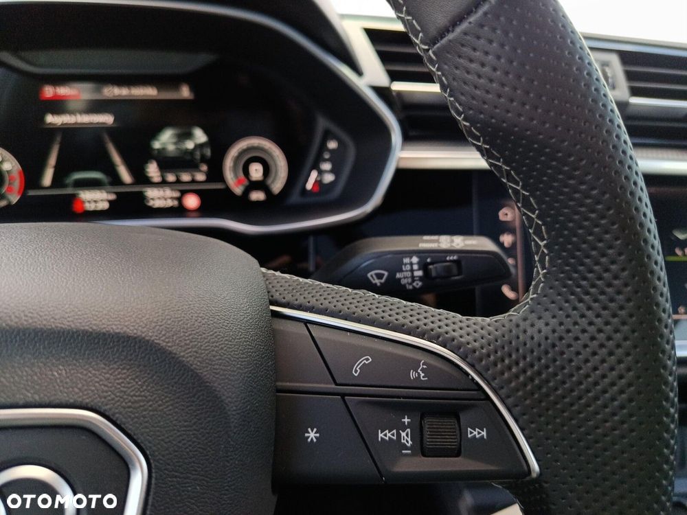 Audi Q3 - 23