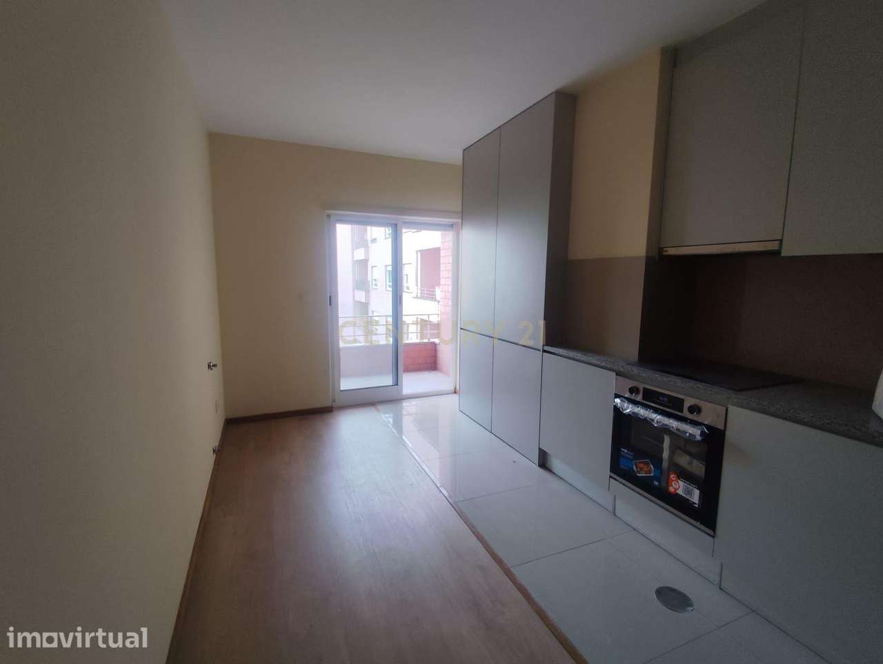 Apartamento Renovado em Braga (São Vítor) - 2 Quartos - Grande imagem: 3/15