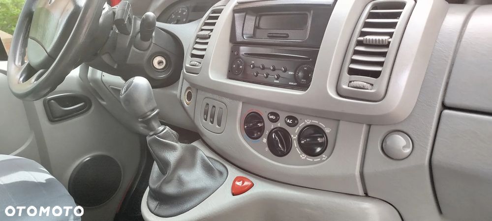 Renault Trafic - 6