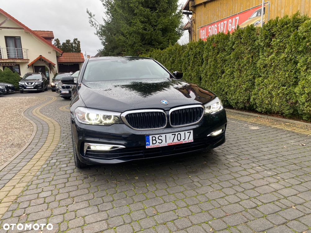 BMW Seria 5 530i Sport Line - 10