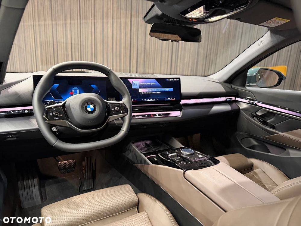 BMW Seria 5 520d mHEV - 13