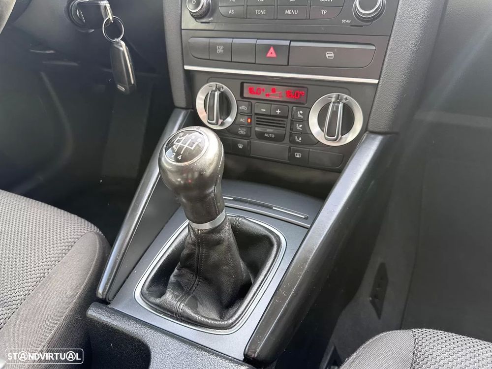 Audi A3 Sportback 1.9 TDi Sport - 32