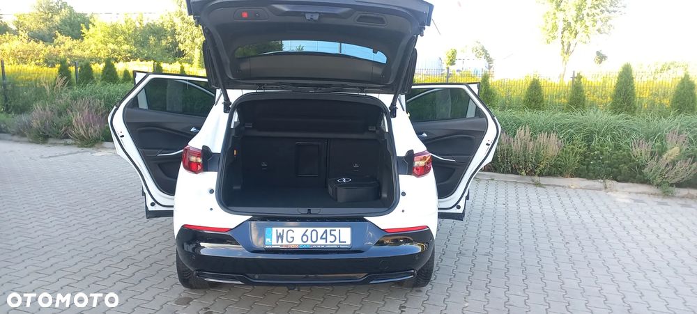 Opel Grandland X - 12