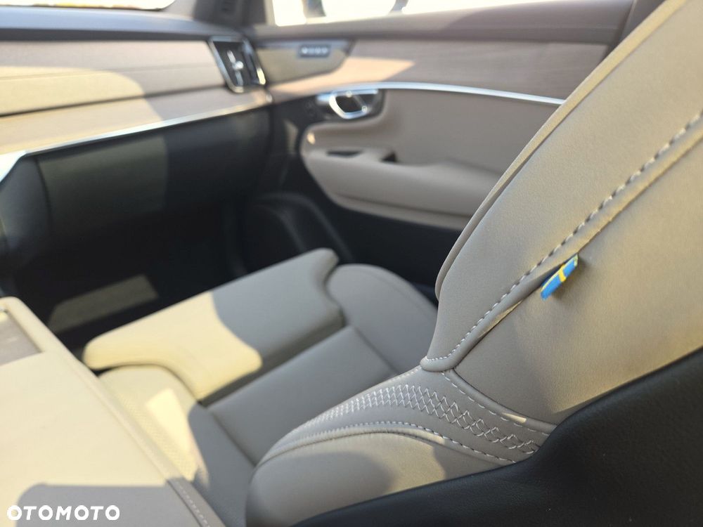 Volvo XC 90 - 27