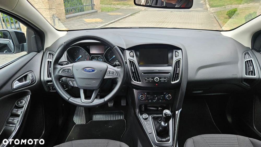 Ford Focus 1.0 EcoBoost Start-Stopp-System TREND - 11