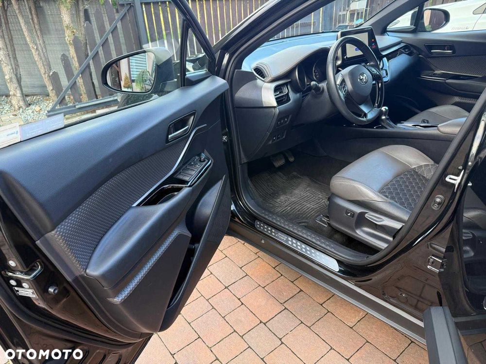 Toyota C-Hr 2022 photo 3