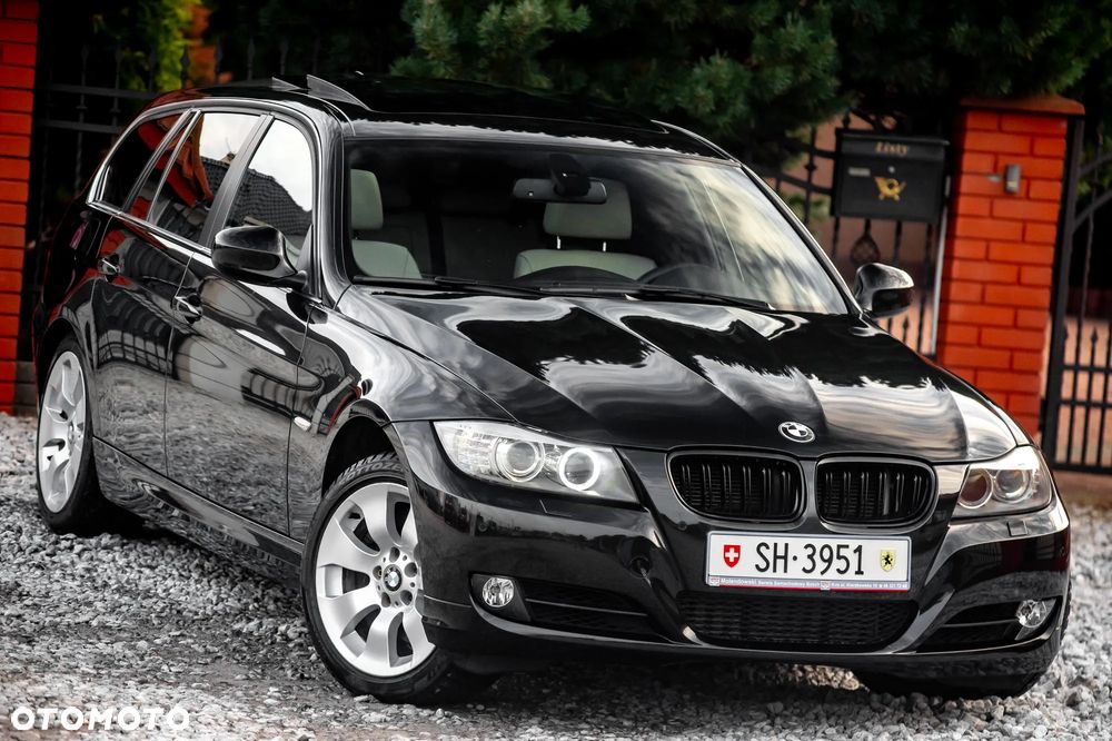 BMW Seria 3 330d xDrive DPF Touring Edition Exclusive - 1
