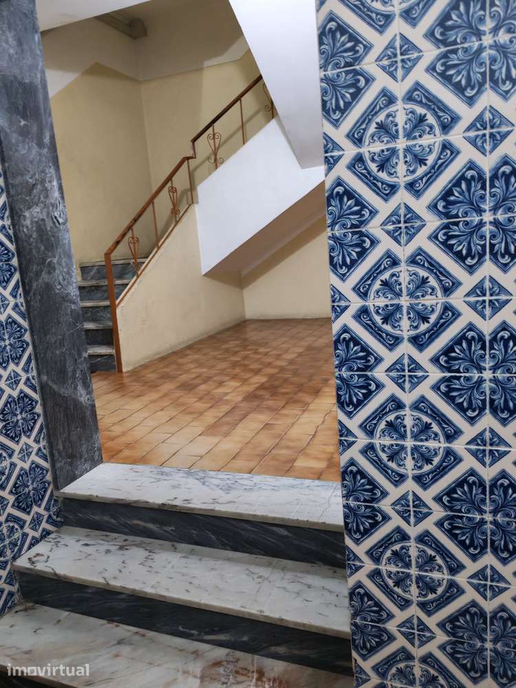 T2 espaçoso com 89 m² + arrecadação de 30 m² | Baixa da Banheira - Grande imagem: 4/11
