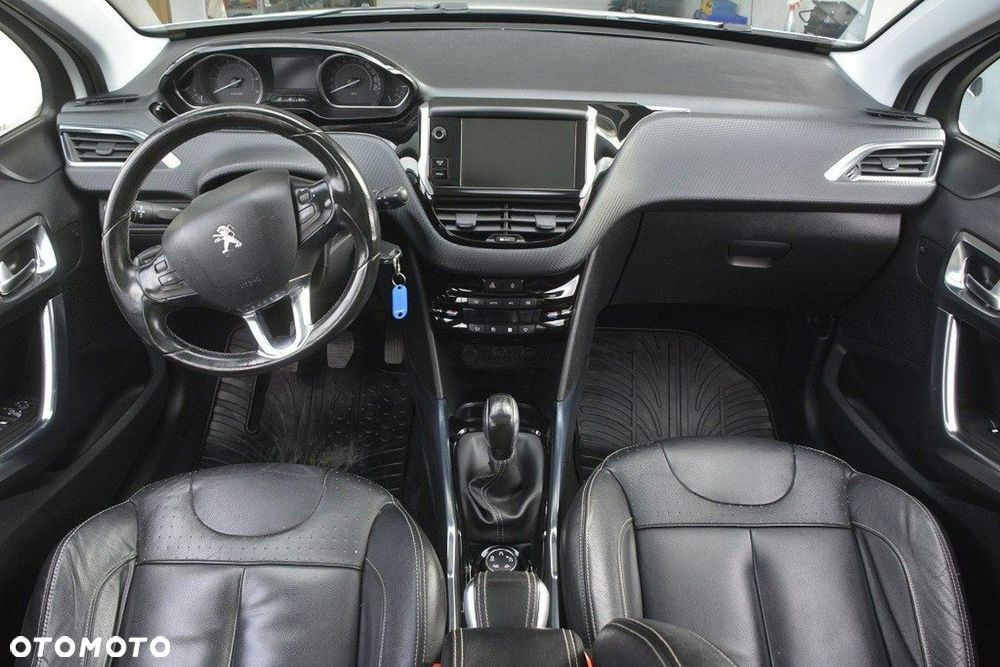 Peugeot 2008 1.6 VTi Allure - 12