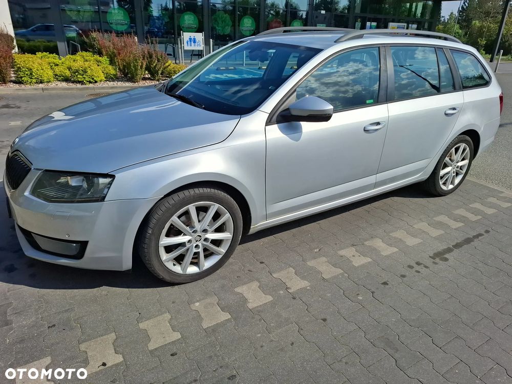 Skoda Octavia 2.0 TDI Style DSG - 4