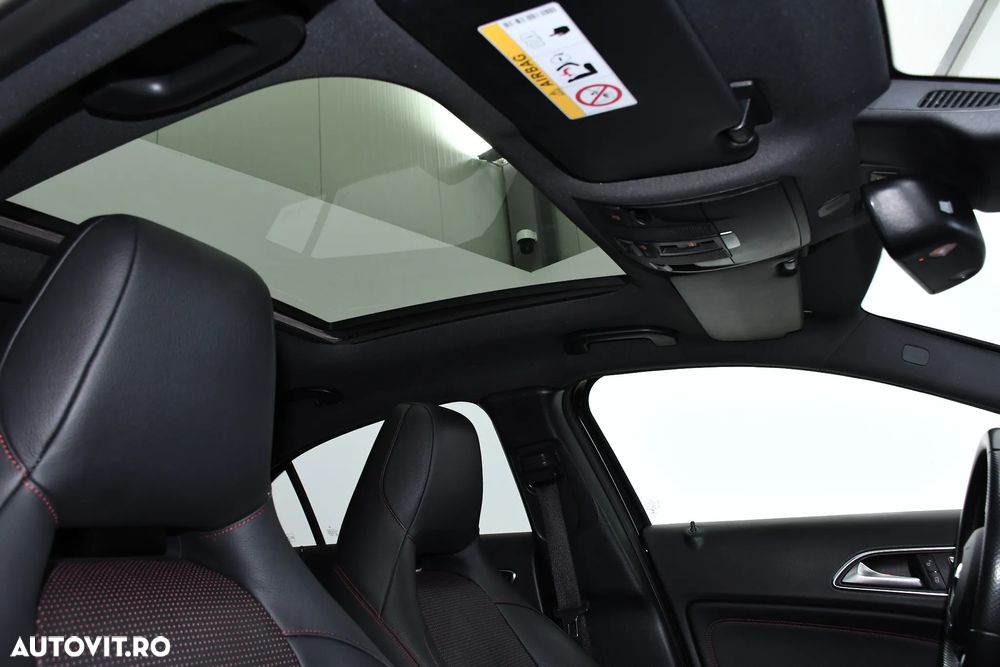 Mercedes-Benz A 220 d 4Matic 7G-DCT AMG Line - 15