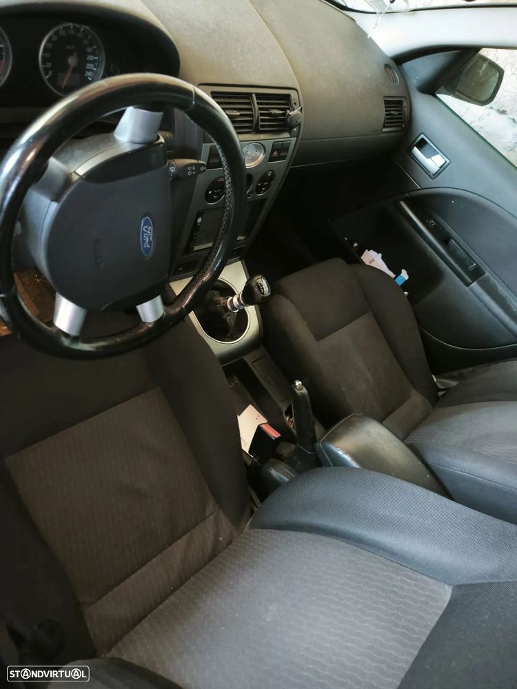 Ford Mondeo SW 2.0 TDdi Trend - 5