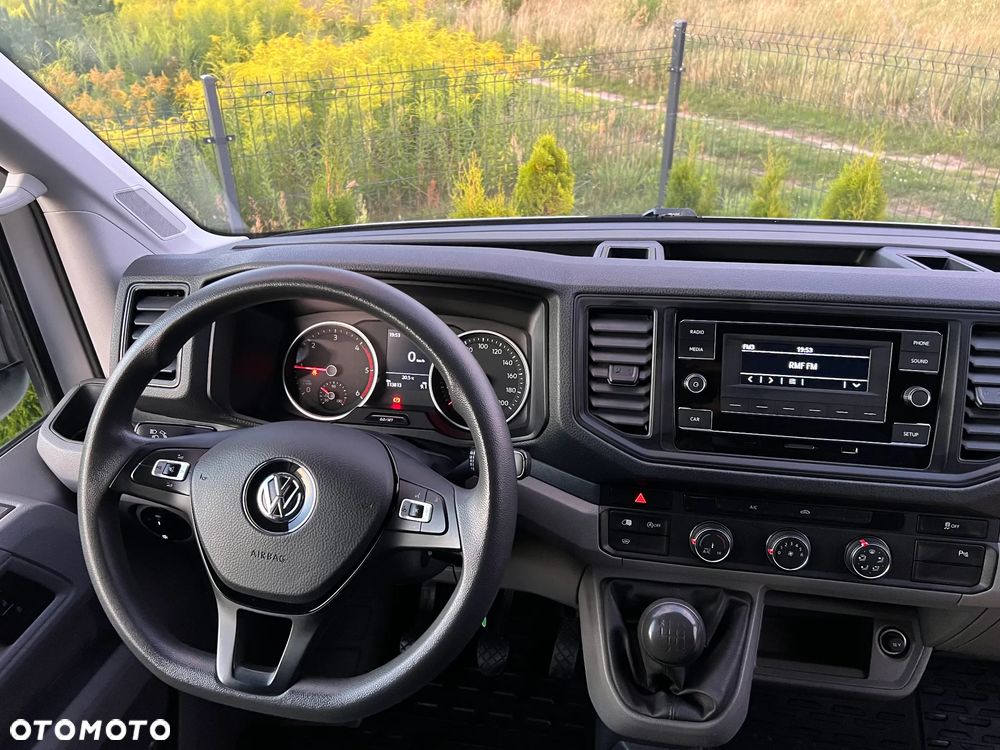Volkswagen CRAFTER 35 - 24