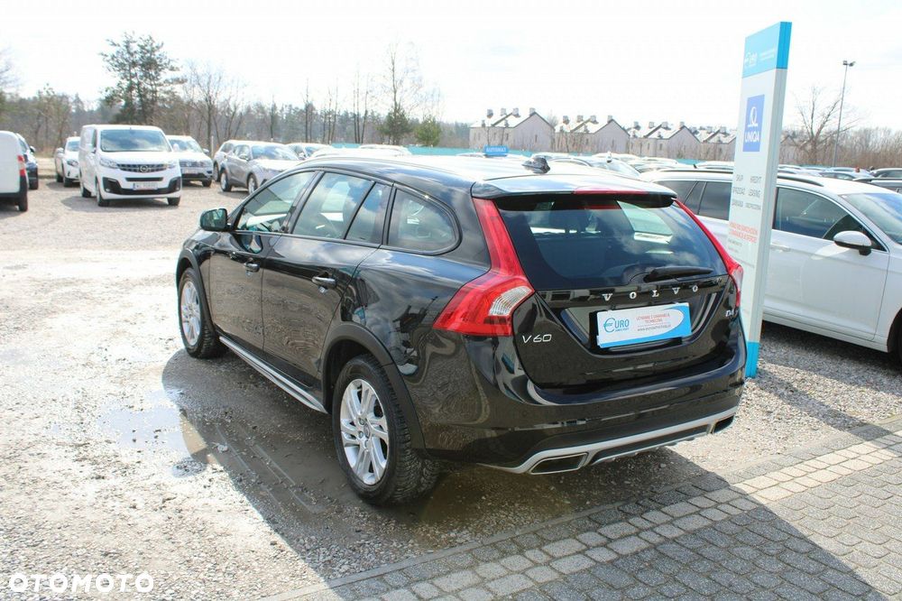 Volvo V60 Cross Country D4 Drive-E Momentum - 9