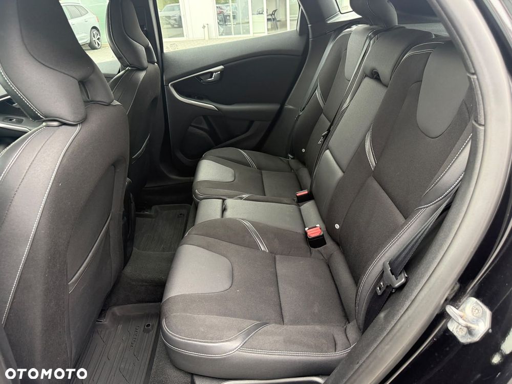 Volvo V40 - 15