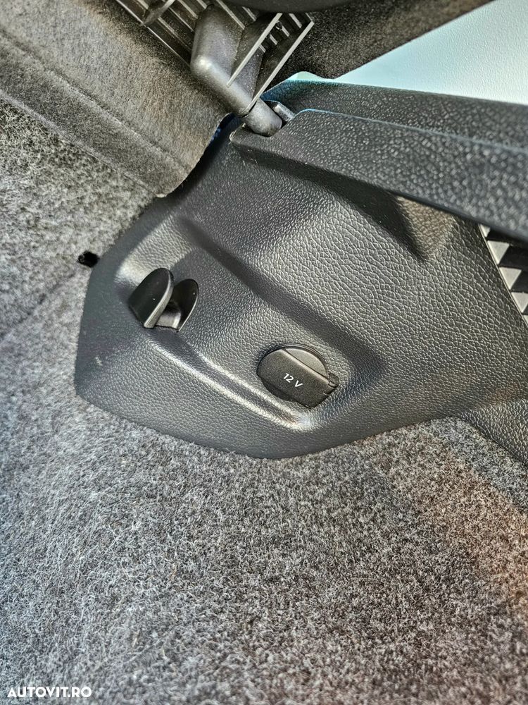 Volkswagen Golf 1.4 TSI DSG Team - 16