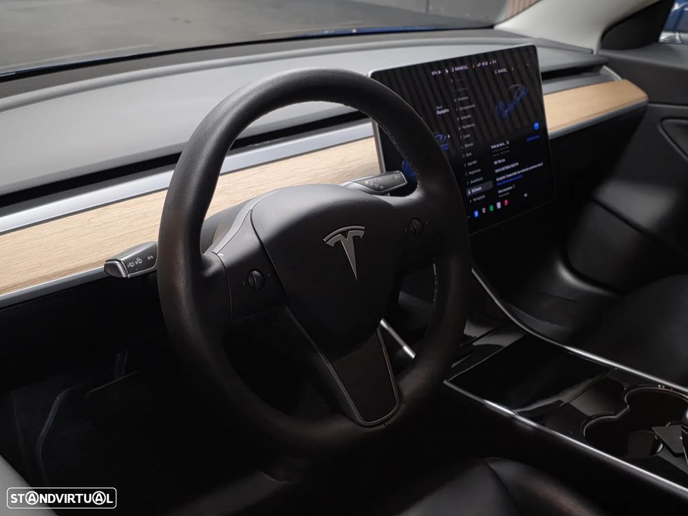 Tesla Model 3 - 27