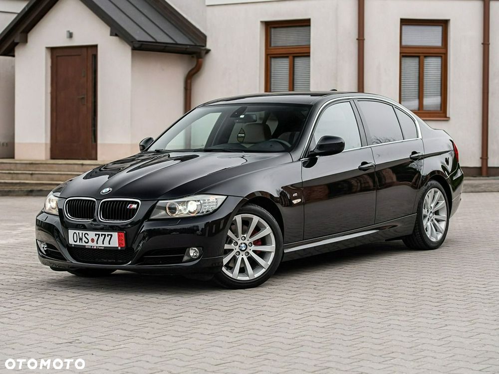 BMW Seria 3 325i Edition Sport - 12