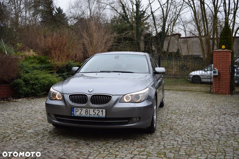 BMW Seria 5 523i Edition Sport - 1