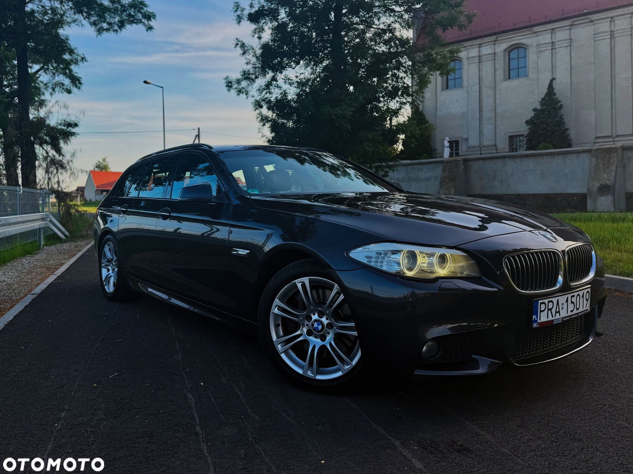 BMW Seria 5 525d Touring - 1