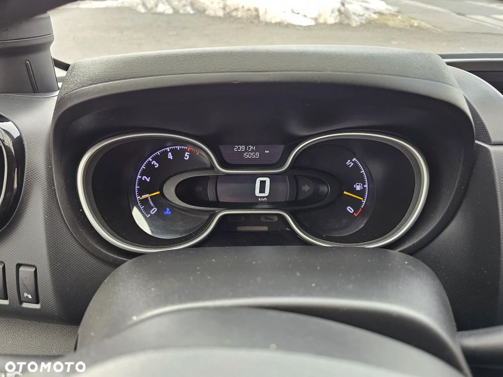 Opel Vivaro L2H1 2,9t Elegance Business - 12