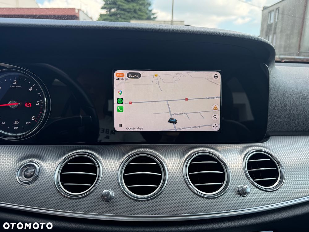 Mercedes-Benz Klasa E 220 d 4-Matic 9G-TRONIC - 21