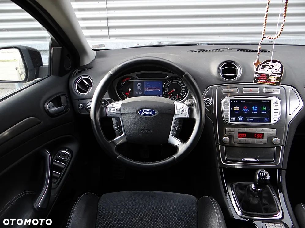 Ford Mondeo 2.2 TDCi Titanium - 23