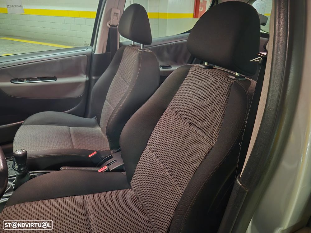 Peugeot 207 1.4 HDi Sport - 18