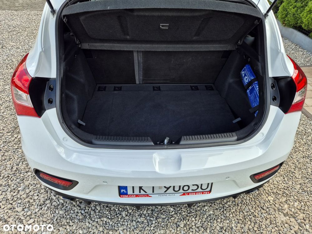 Hyundai i30 1.6 T GDI Turbo - 15