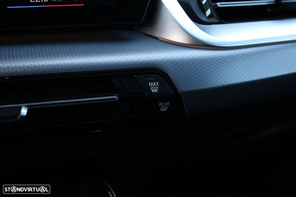 BMW iX1 xDrive30 Pack Desportivo M - 34