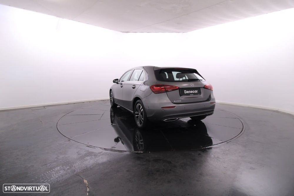 Mercedes-Benz A 200 - 6