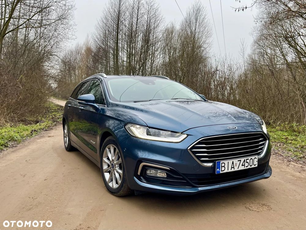 Ford Mondeo 2.0 Hybrid Titanium - 1