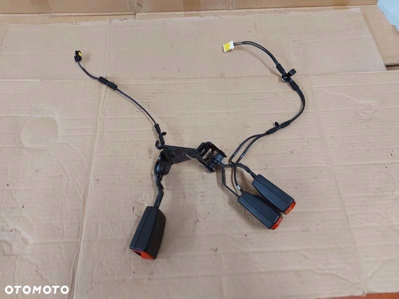 citroen c5 x7 zapięcie pasów bezpieczeństwa tył tylne komplet 96561758xt 96 - 1