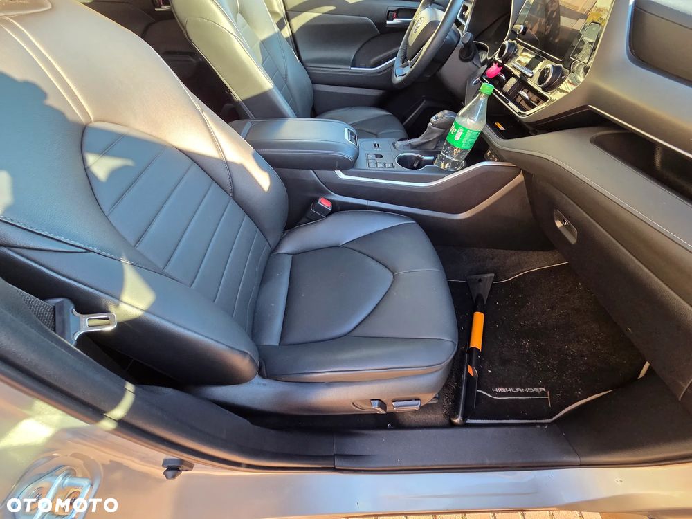 Toyota Highlander 2.5 Hybrid Comfort - 9