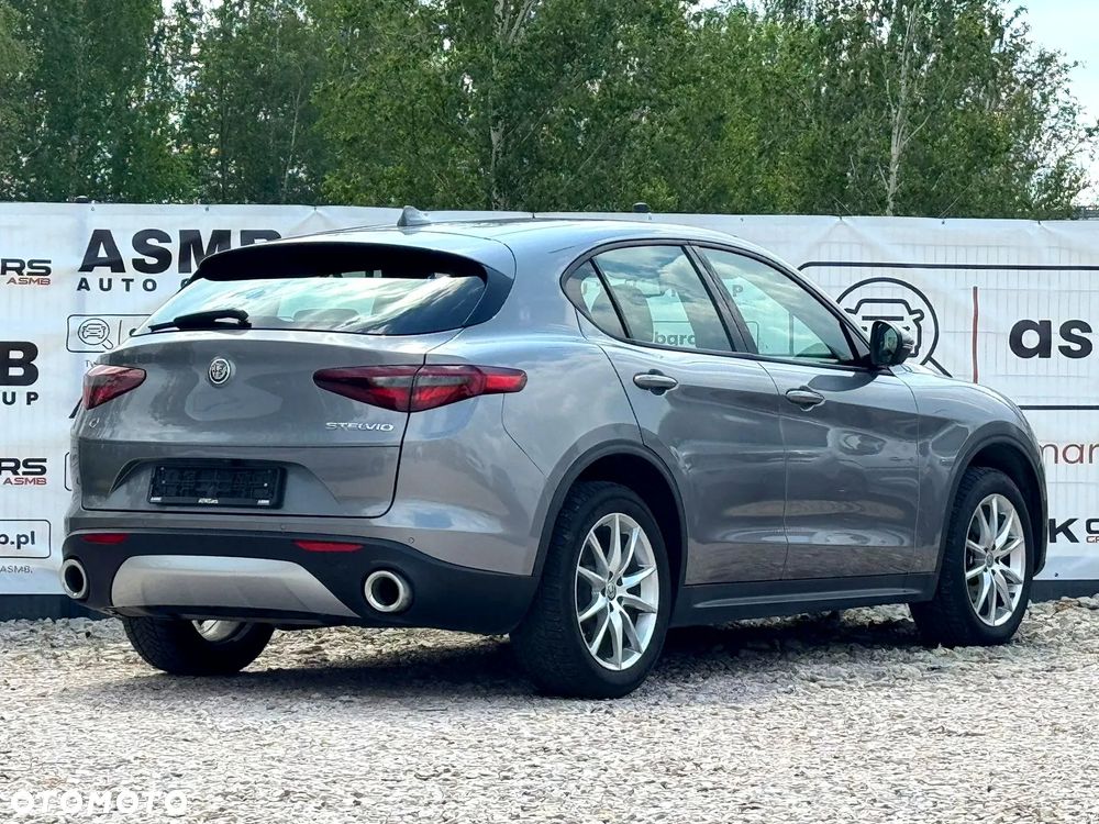 Alfa Romeo Stelvio 2.0 Turbo Executive Q4 - 8