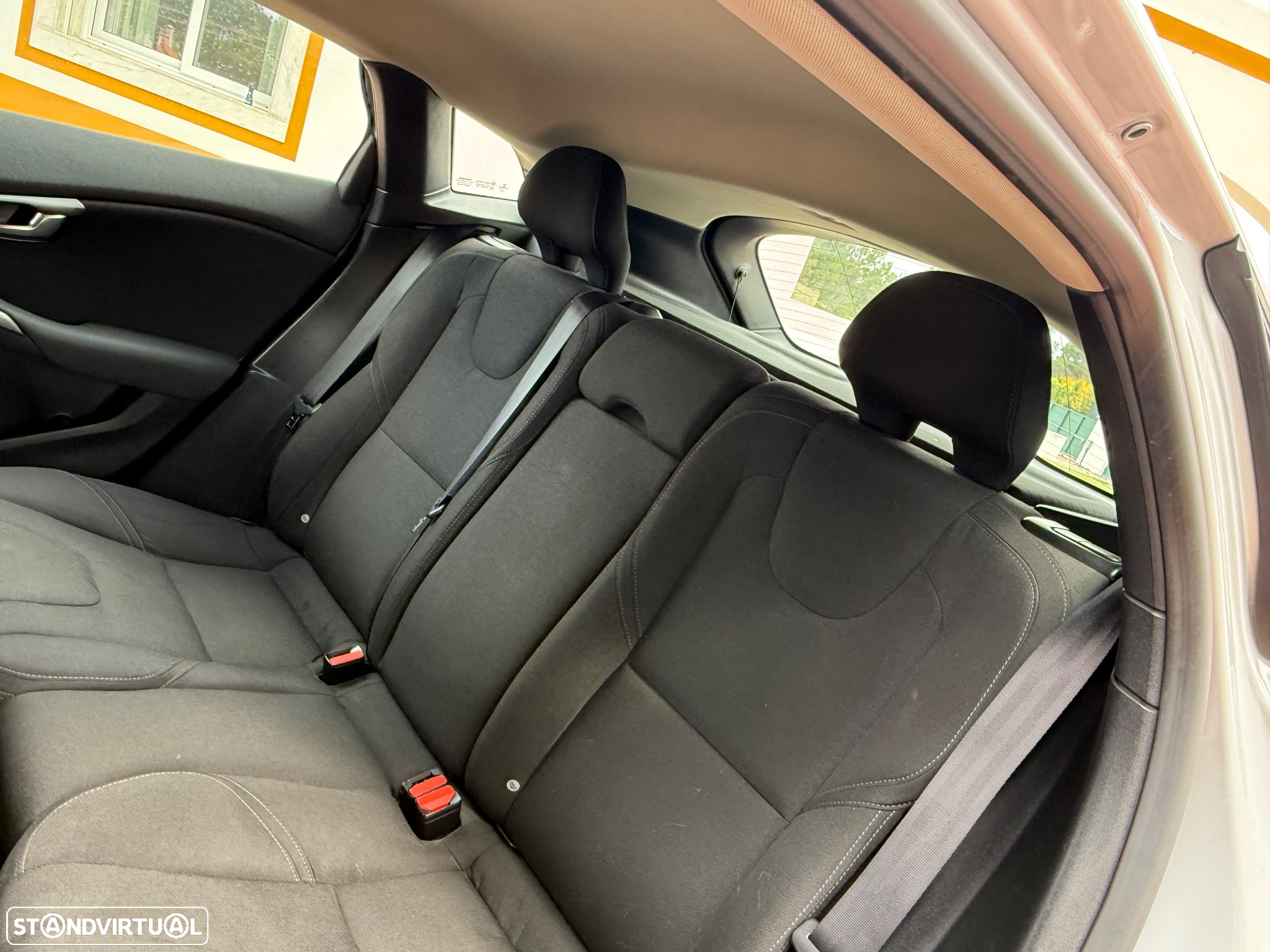 Volvo V40 2.0 D2 Kinetic - 7