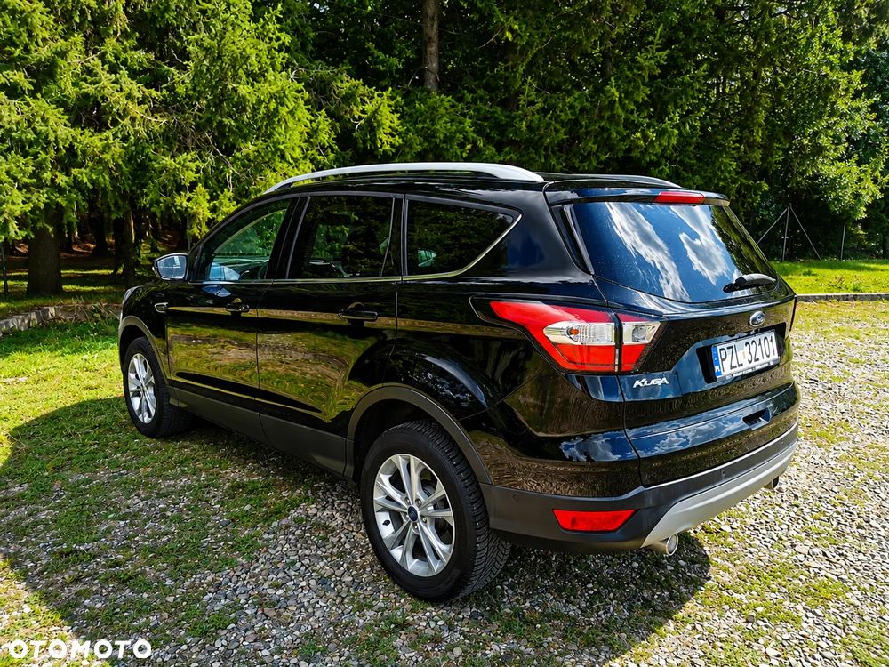 Ford Kuga 1.5 EcoBoost 2x4 Titanium - 3