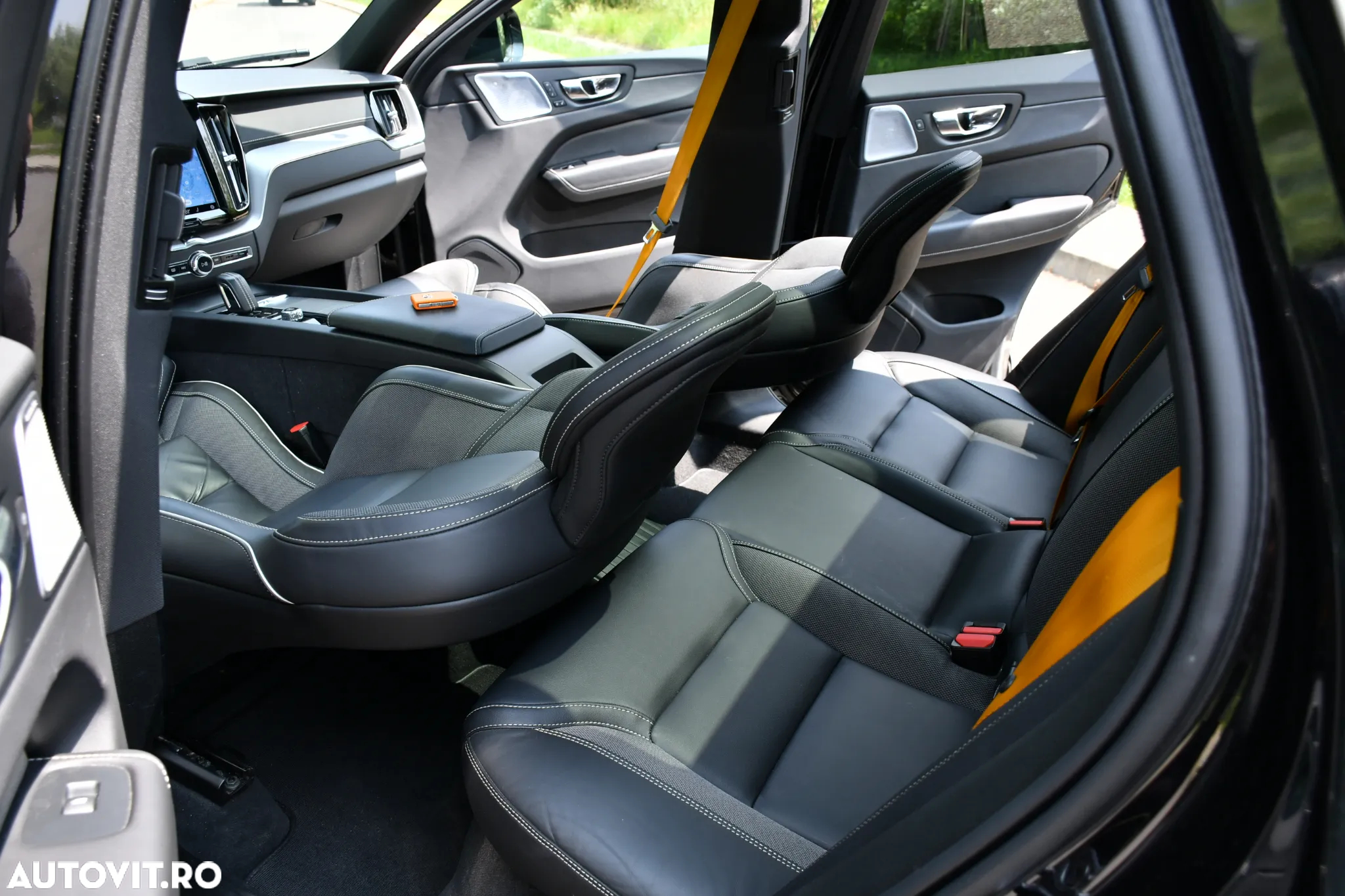 Volvo XC 60 Recharge T8 Twin Engine eAWD Polestar Engineered - 27