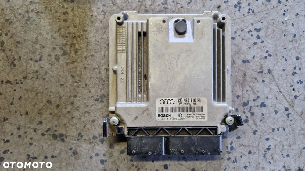 AUDI A4 B6 1.9 TDI STEROWNIK SILNIKA 03G906016HA - 1