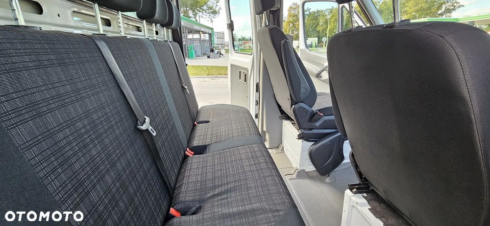 Mercedes-Benz SPRINTER - 15