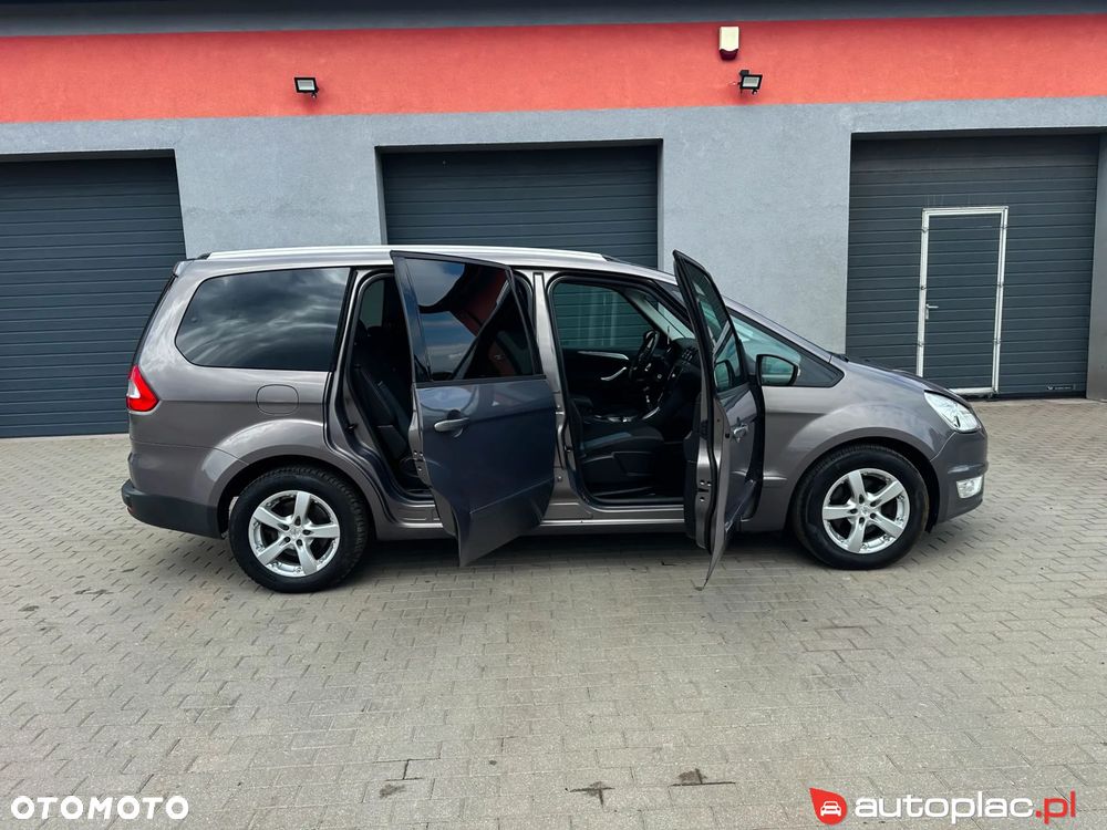 Ford Galaxy - 13