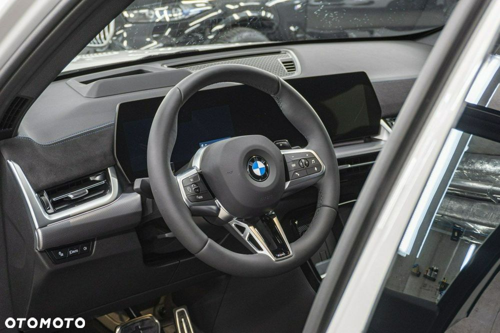 BMW X1 sDrive18i - 9