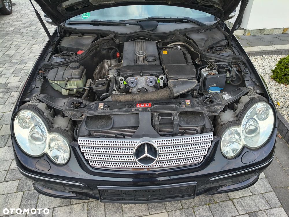 Mercedes-Benz Klasa C 180 Kompressor Sport Edition - 29