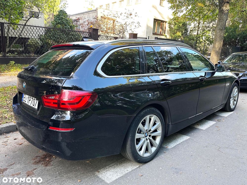 BMW Seria 5 525d xDrive Touring Sport-Aut - 5