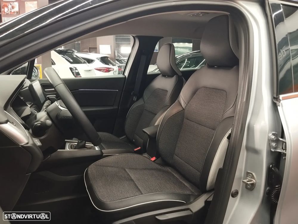 Renault Captur 1.0 TCe Techno Bi-Fuel - 18